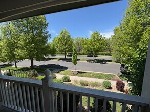 1022 Roslyn St in Denver, CO - Building Photo - Building Photo