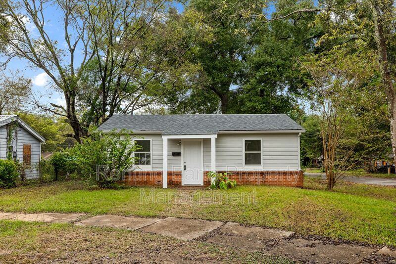 4010 Vandiver Ct in Montgomery, AL - Building Photo