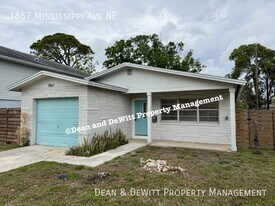 1867 Mississippi Ave NE in St. Petersburg, FL - Building Photo