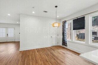 1326 Blvd Lorraine SW in Atlanta, GA - Building Photo - Building Photo