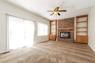 5828 Mustang Ct in Indianapolis, IN - Building Photo - Building Photo