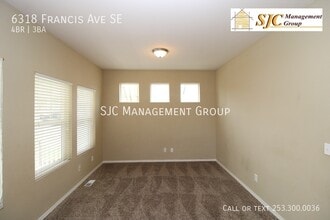 6318 Francis Ave SE in Auburn, WA - Foto de edificio - Building Photo