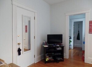 99 Marion St in Brookline, MA - Building Photo - Building Photo