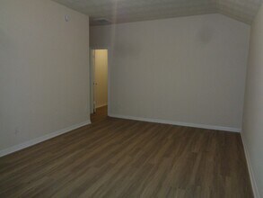 21407 Forest Colony Dr in Porter, TX - Building Photo - Building Photo