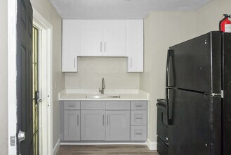 7219 Rhode Island Dr E in Jacksonville, FL - Building Photo - Building Photo