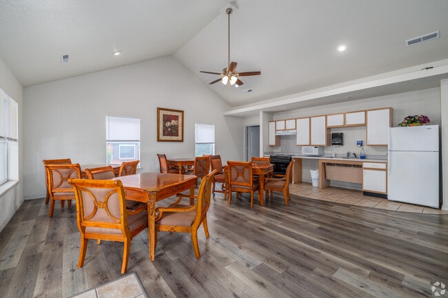 Monett Meadows (Sunset Villa Apartments) in Monett, MO - Building Photo - Building Photo