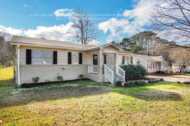 521 Ivy Ln in Stockbridge, GA - Foto de edificio - Building Photo