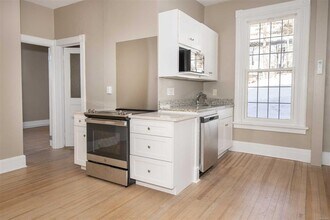 3212 Franklin Ave, Unit 1B in Millbrook, NY - Building Photo - Building Photo