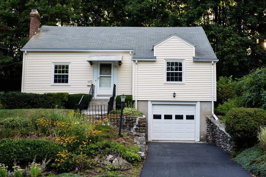 29 Navasota Ave in Worcester, MA - Building Photo