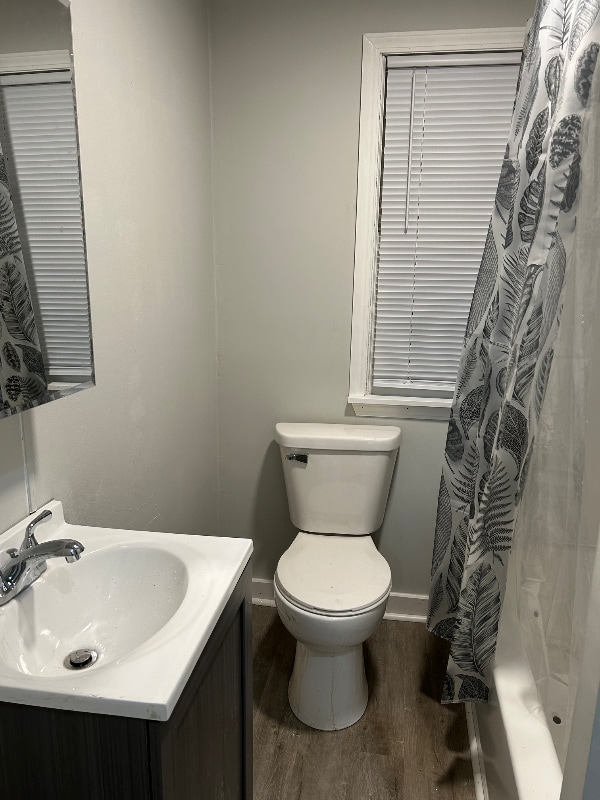 property at 922 S Spring St