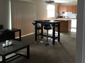 209 Mt Sunburst Way W in Lethbridge, AB - Building Photo - Building Photo