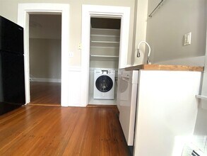 20 Park Ave, Unit R in Somerville, MA - Building Photo - Building Photo