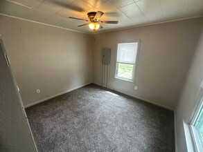 2215 S 6th St in Council Bluffs, IA - Building Photo - Building Photo