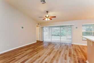 5210 6th St W in Lehigh Acres, FL - Building Photo - Building Photo