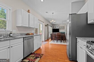 304 Fairbrook Cir in Marietta, GA - Building Photo - Building Photo