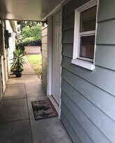 1724 Delaware Ave in West Sacramento, CA - Building Photo