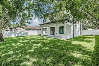 2910 W Aileen St in Tampa, FL - Building Photo - Building Photo