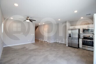 2234 W El Caro Dr in Phoenix, AZ - Building Photo - Building Photo