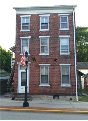 126 N Main St, Unit 1 in Spring City, PA - Building Photo