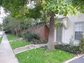 2815 Welborn St in Dallas, TX - Building Photo - Other