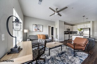 918 Aventine Dr, Unit 5308 in West Melbourne, FL - Building Photo