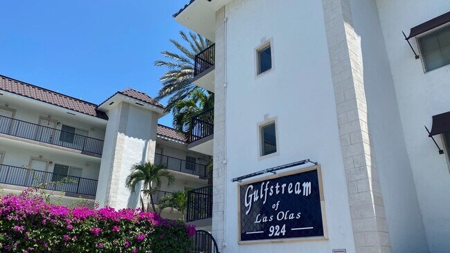 924 SE 2nd St, Unit 33 in Fort Lauderdale, FL - Building Photo - Building Photo