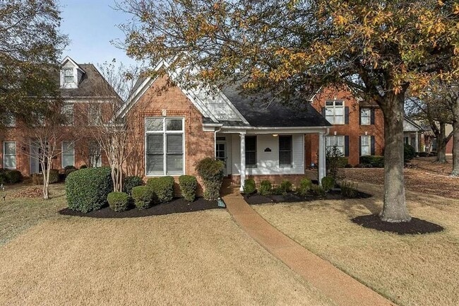 7520 Crystal Lake Dr in Cordova, TN - Building Photo - Building Photo