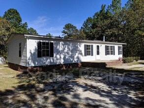 475 Nicole Dr in Sanford, NC - Building Photo - Building Photo