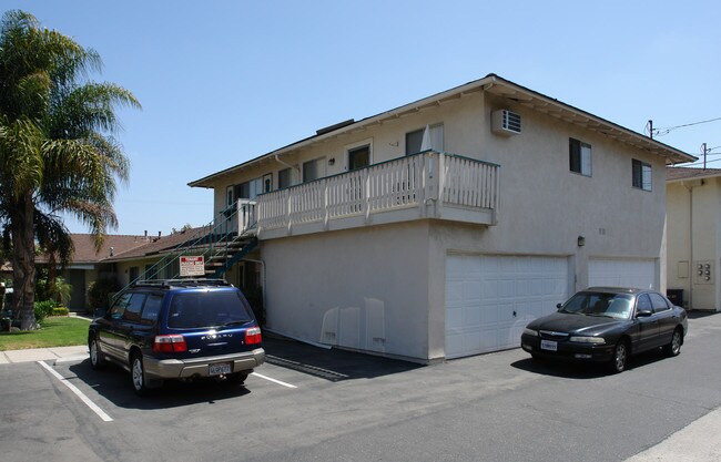 7632 Amazon Dr in Huntington Beach, CA - Building Photo - Building Photo