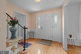 9704 Hall Rd in Potomac, MD - Building Photo - Building Photo