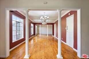 1323 N Olive Dr, Unit 29C in West Hollywood, CA - Building Photo