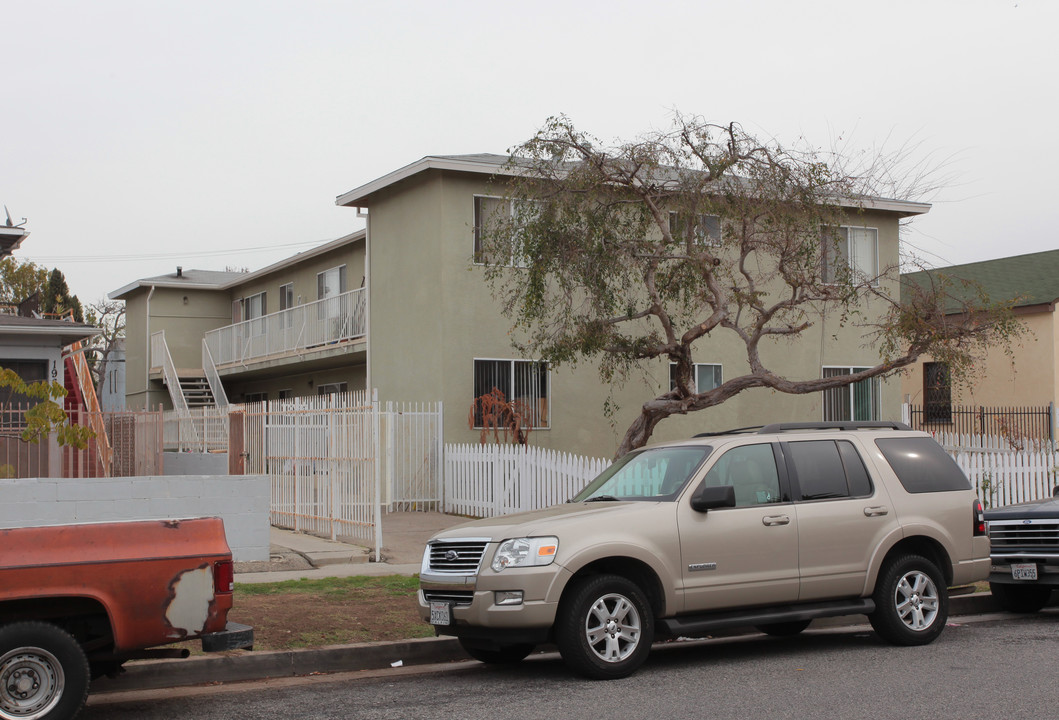 1963 17th St in Santa Monica, CA - Building Photo