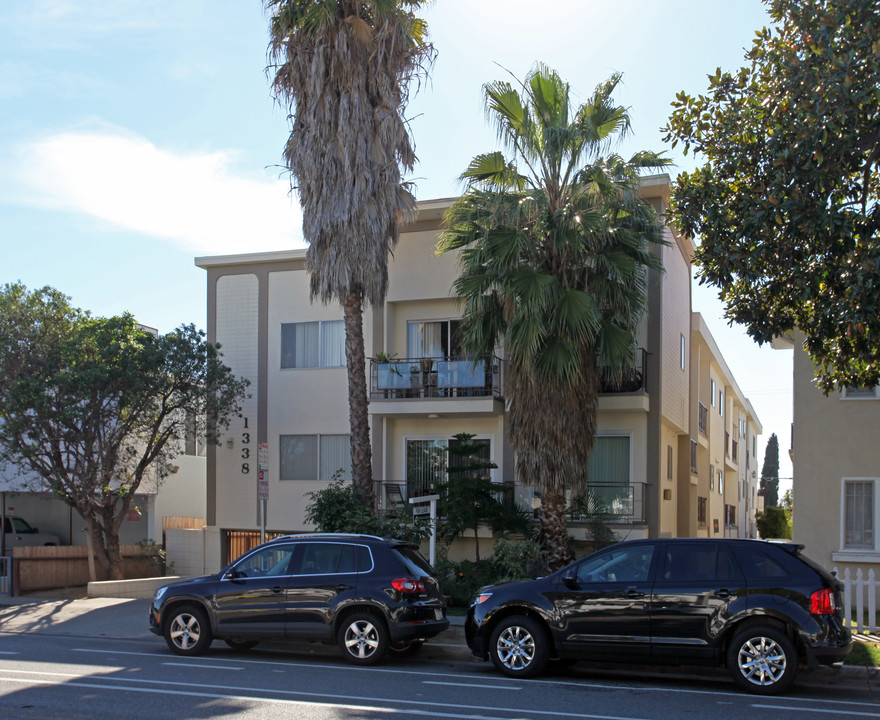 Santa Monica Apartment in Santa Monica, CA - Building Photo