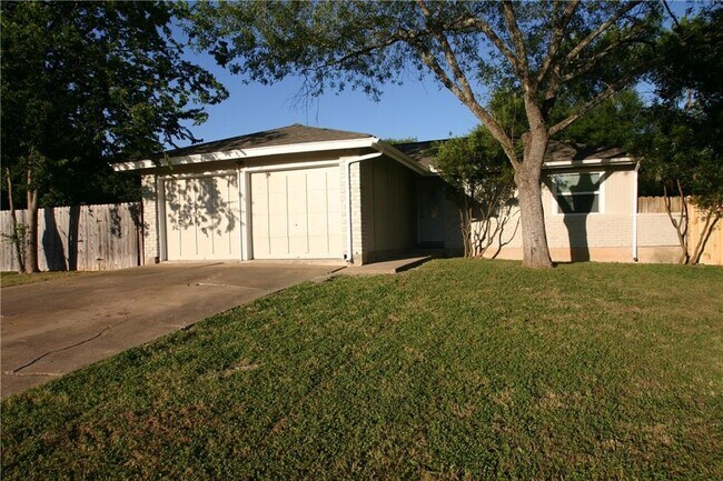 property at 7209 Shadywood Dr