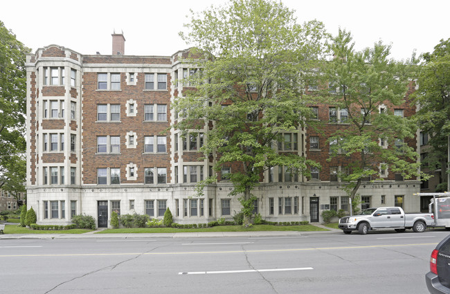 4338-4342 Sherbrooke O in Westmount, QC - Building Photo - Building Photo