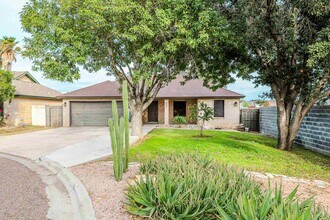 9001 Taiga Ct in Laredo, TX - Building Photo - Building Photo