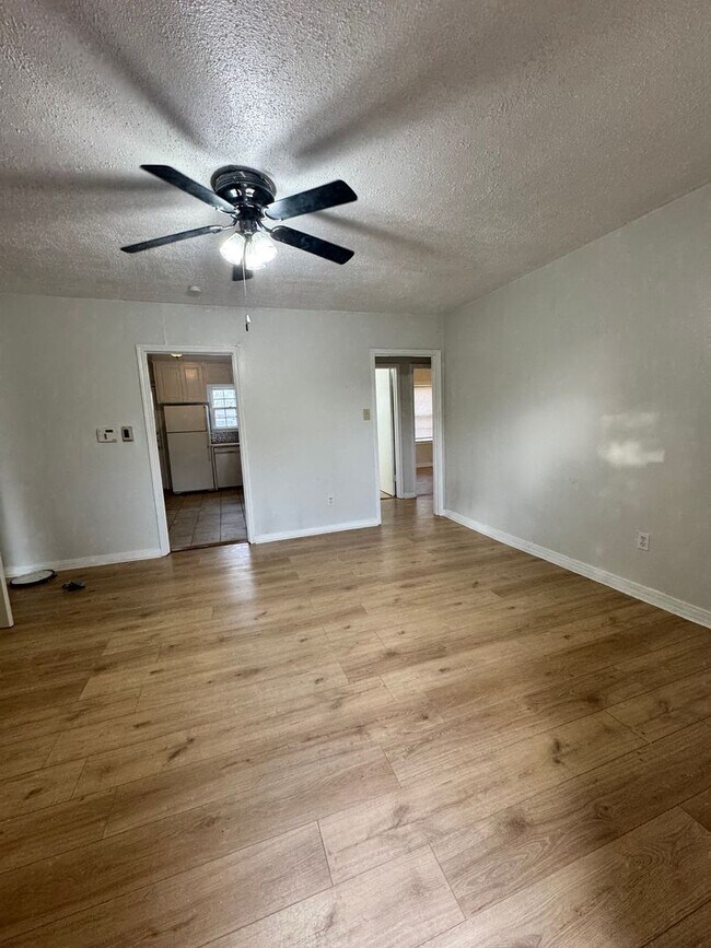 2704 37th St in Lubbock, TX - Building Photo - Building Photo