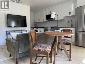 7986 Rosewood St in Burnaby, BC - Building Photo - Building Photo