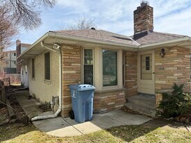 3537 Holmes Ave S in Minneapolis, MN - Building Photo
