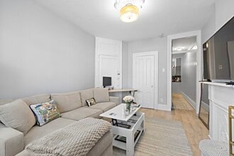 114 Washington St in Hoboken, NJ - Building Photo - Building Photo