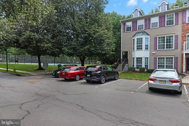 2 Cheverny Ct in Trenton, NJ - Building Photo - Building Photo
