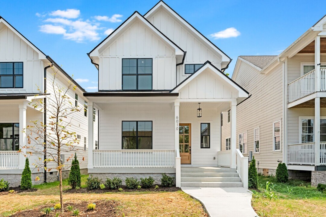 6010 Pennsylvania Ave in Nashville, TN - Building Photo