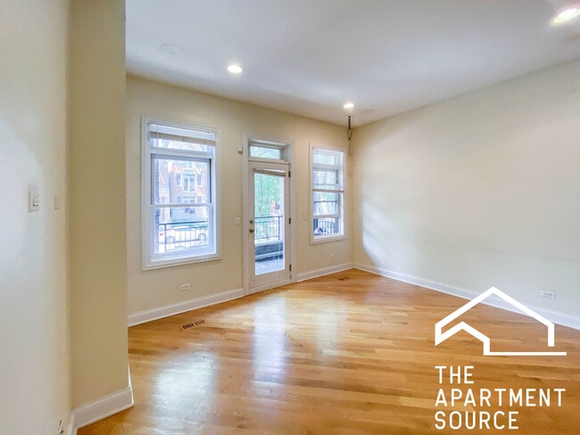 3249 N Seminary Ave, Unit 1 in Chicago, IL - Building Photo - Building Photo