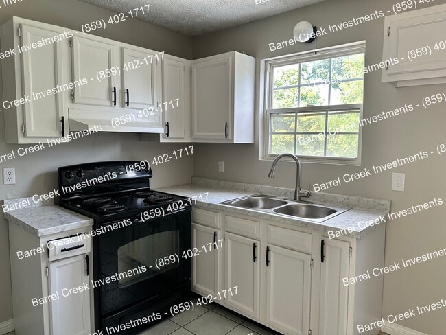 property at 121 B Highland Ct