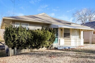 11222 East 20th St S in Independence, MO - Building Photo - Building Photo