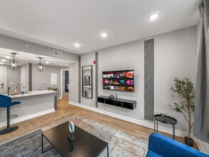 626 N Delaware Ave in Philadelphia, PA - Building Photo - Building Photo