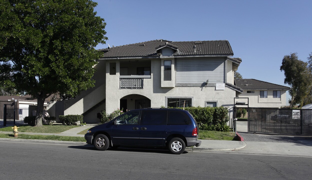 6132 Kingman Ave in Buena Park, CA - Foto de edificio