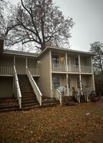 4305 Old Memphis Pike in Tuscumbia, AL - Building Photo