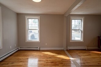 574 Proctor Ave-Unit -1 in Revere, MA - Building Photo - Building Photo