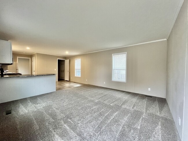 3701 2nd St in Coralville, IA - Foto de edificio - Building Photo